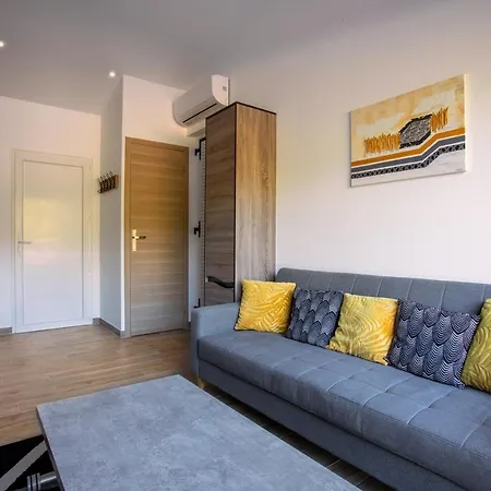 Apartamento - Clos Saint Jean *